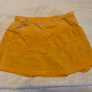 LULULEMON Vibrant Orange skort